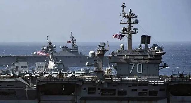 Tàu sân bay USS Carl Vinson của Hải quân Mỹ (Ảnh: AFP)