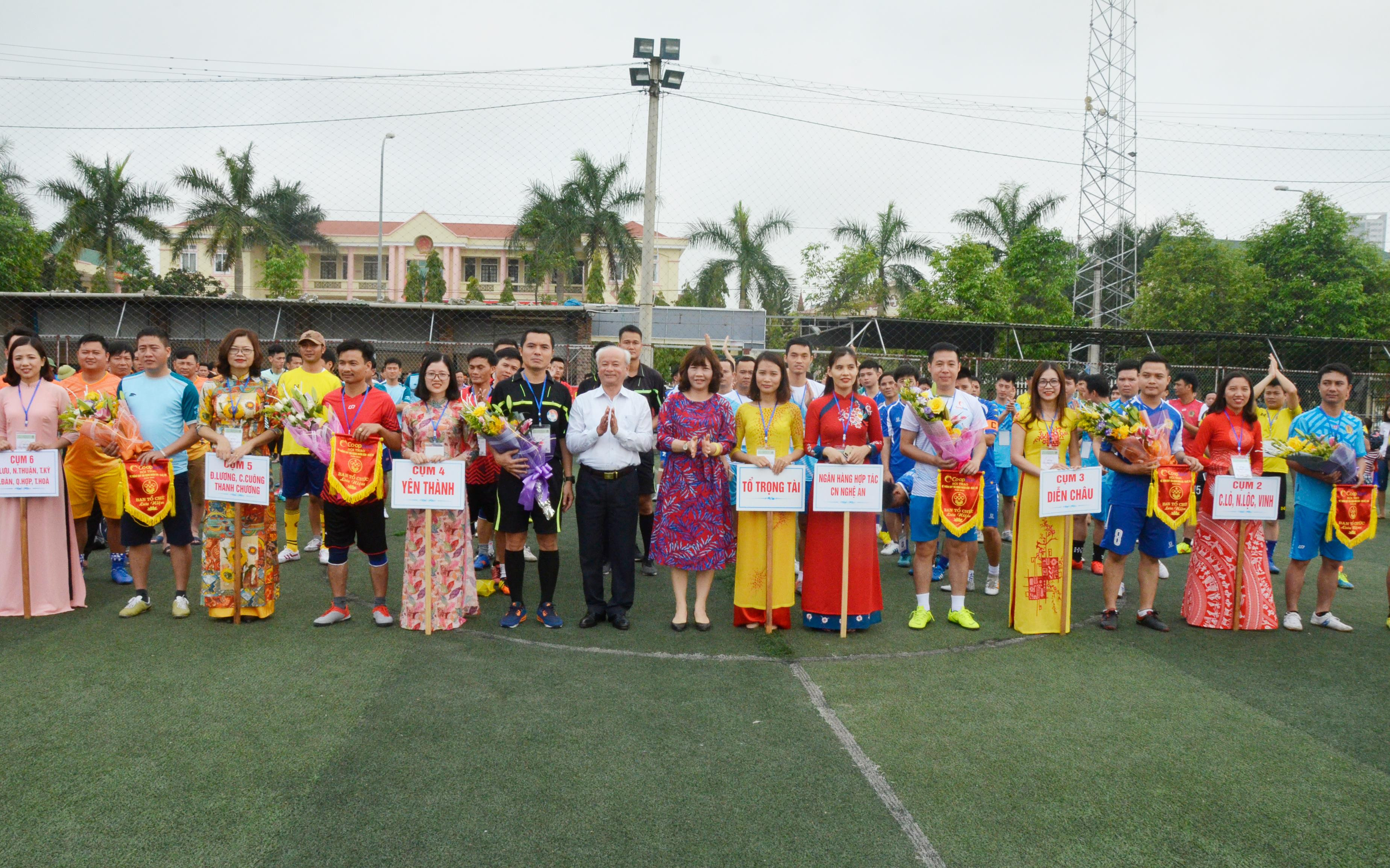 Tham gia Hội thao lần này có sự tham gia của 59 Quỹ tín dụng nhân dân trên địa bàn tỉnh và Bảo hiểm tiền gửi Việt Nam Chi nhánh Nghệ An. Ảnh: Thu Hương