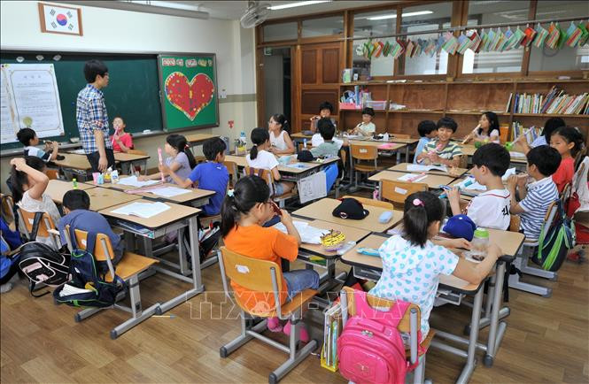  Học sinh tại trường học ở Goyang, phía bắc thủ đô Seoul. Ảnh: AFP/TTXVN