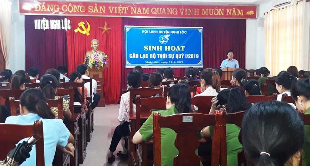 bna_Buổi sinh hoạt CLB thời sự của Hội LHPN huyện Nghi Lộc.