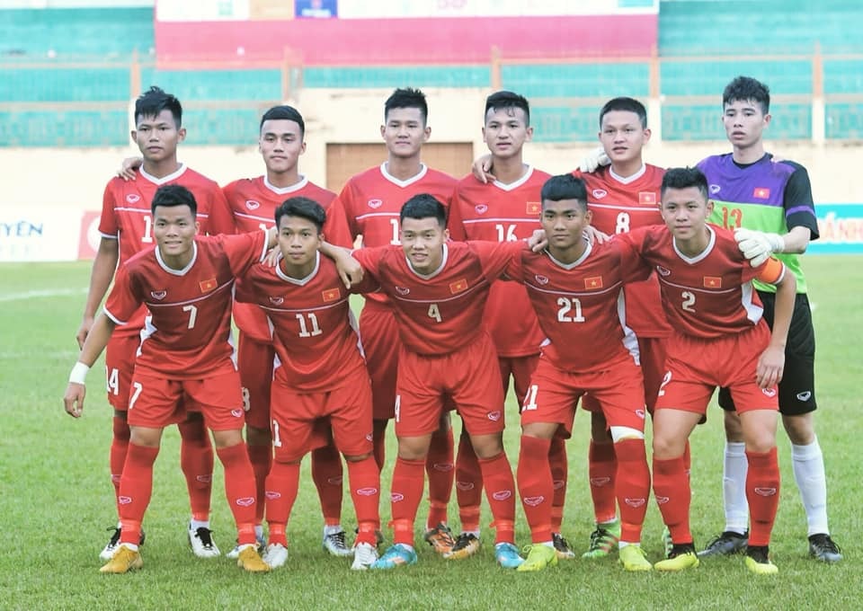 Ngoài ra, còn có tiền vệ Nguyễn Xuân Bình (14) là gương mặt nổi bật trong màu áo U19 SLNA, U19 Việt Nam và U18 Việt Nam lần này. Ảnh: FBNV