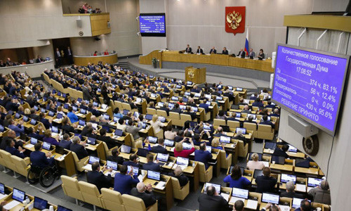 Nghị sĩ Nga tham dự một cuộc họp tại Duma Quốc gia tháng 5/2018. Ảnh: AP.