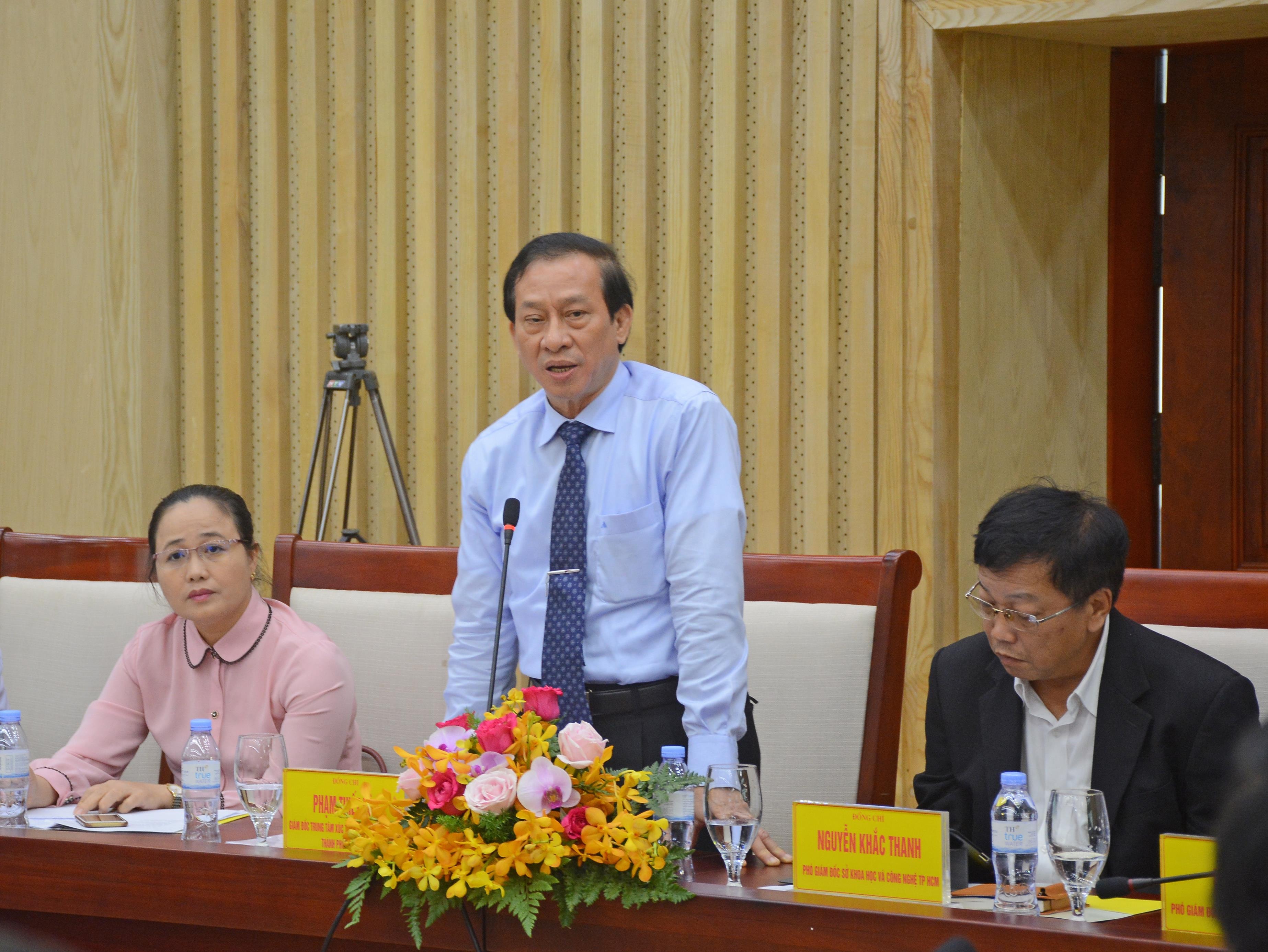 Giám đốc Trung tâm xúc tiến thương mại và đầu tư TP. Hồ Chí Minh Phạm Thiết Hòa phát biểu thảo luận tại hội nghị. Ảnh: Thu Giang