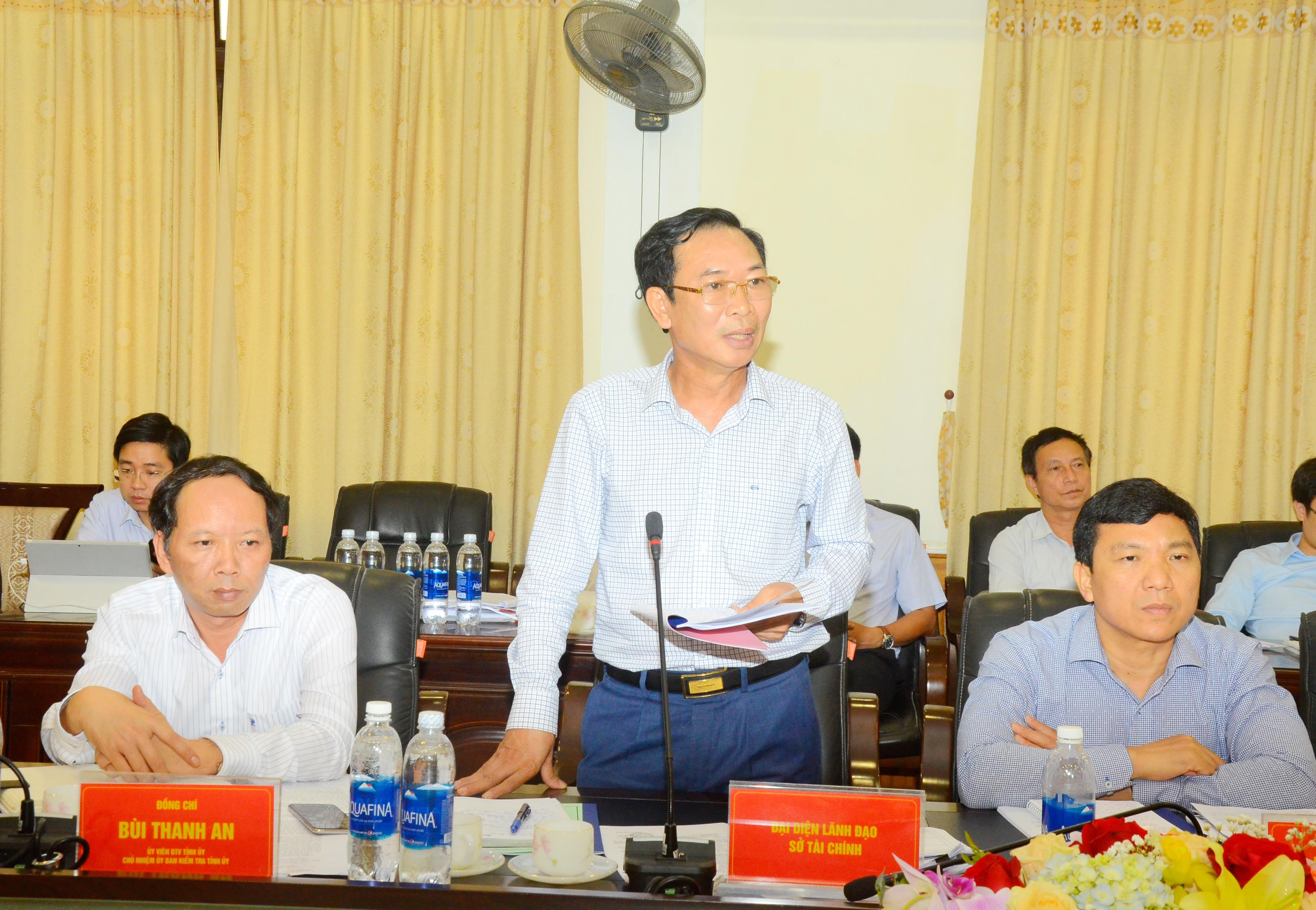 Giám đốc Sở Tài Chính Nguyễn Xuân Hải phát biểu tại cuộc làm việc. Ảnh Thanh Lê