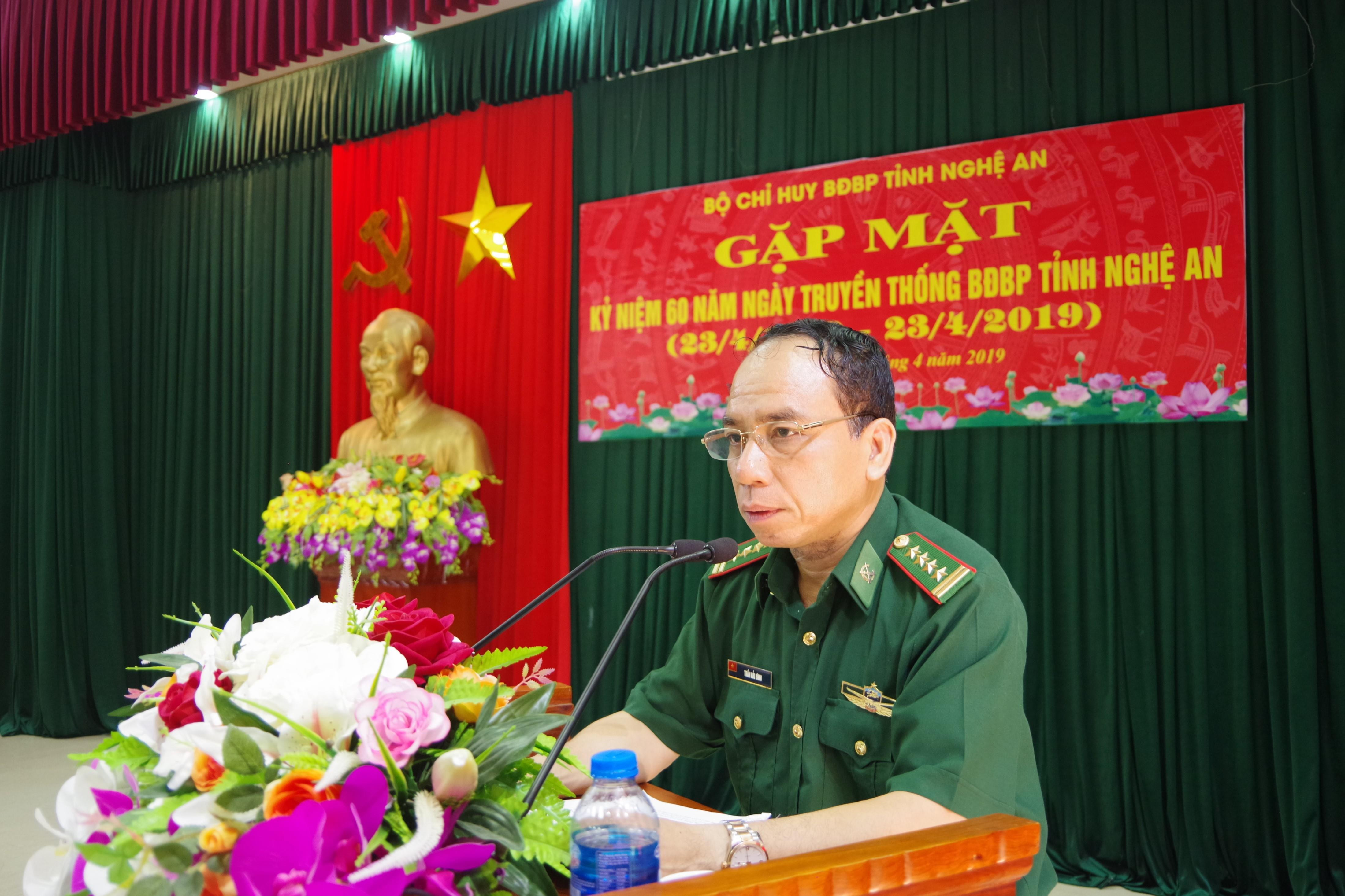 Đại tá Trần Hải Bình, Ủy viên Ban chấp hành Đảng bộ tỉnh, Chỉ huy trưởng BĐBP tỉnh phát biểu tại buổi gặp mặt