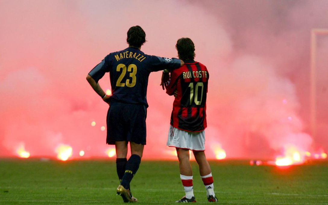 Hình ảnh trận Inter Milan – AC Milan năm 2005. Ảnh: nssmag.com