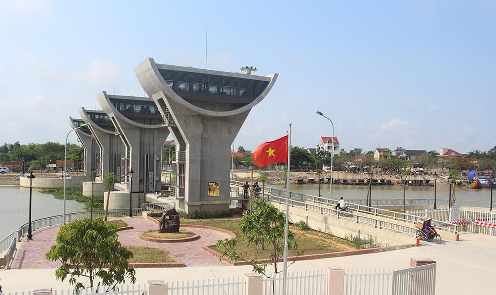 Công trình cống tiêu Diễn Thành hoàn thành và được đưa vào sử dụng từ tháng 1/2019. Ảnh: Phú Hương