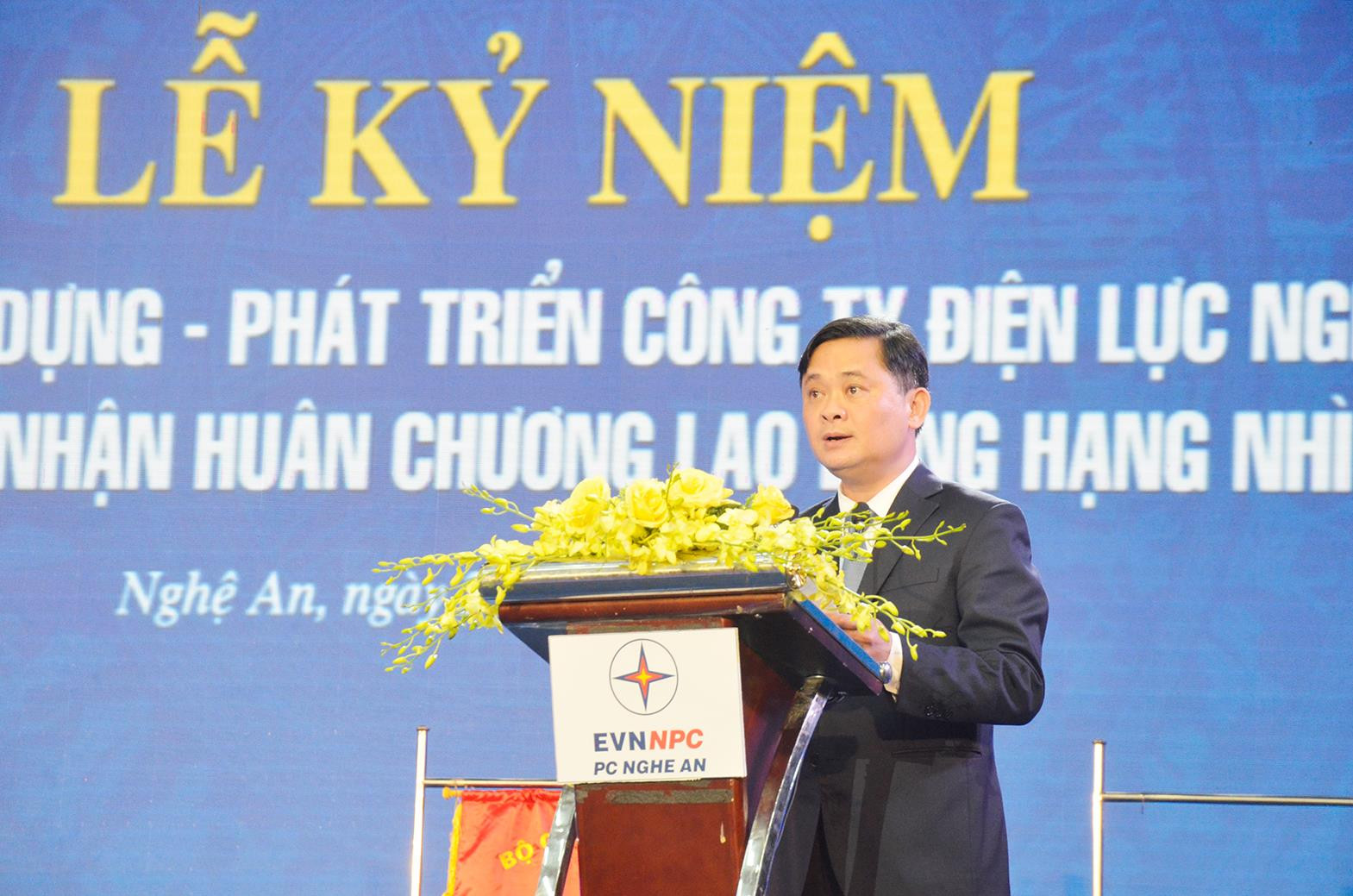 Chủ tịch UBND tỉnh Thái Thanh Quý phát biểu tại buổi lễ. Ảnh: Thanh Lê