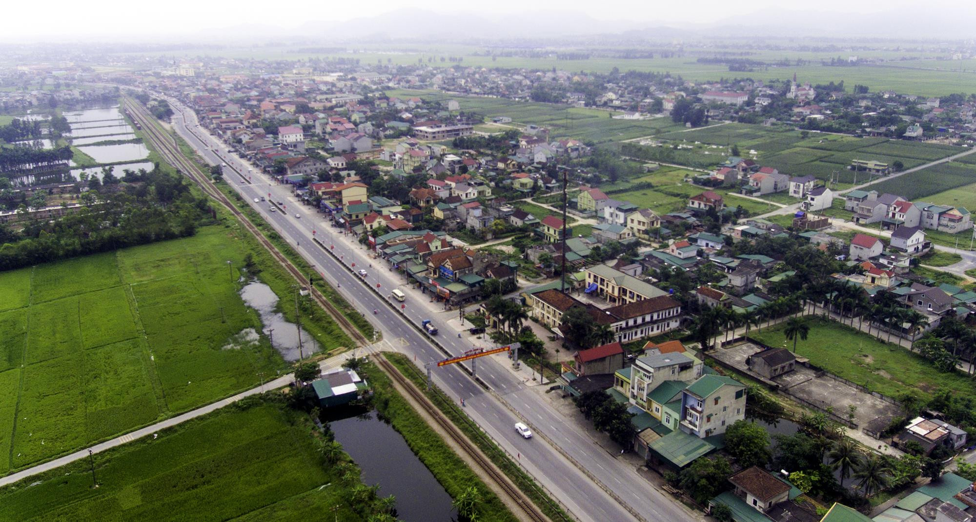 Một góc thị trấn Quán Hành, huyện Nghi Lộc. Ảnh: Thành Cường