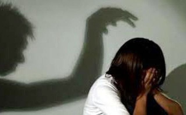 Phao đã đồng ý bồi thường 20 triệu đồng cho bị hại và hỗ trợ 1 triệu đồng/tháng nuôi con của N đến 18 tuổi.