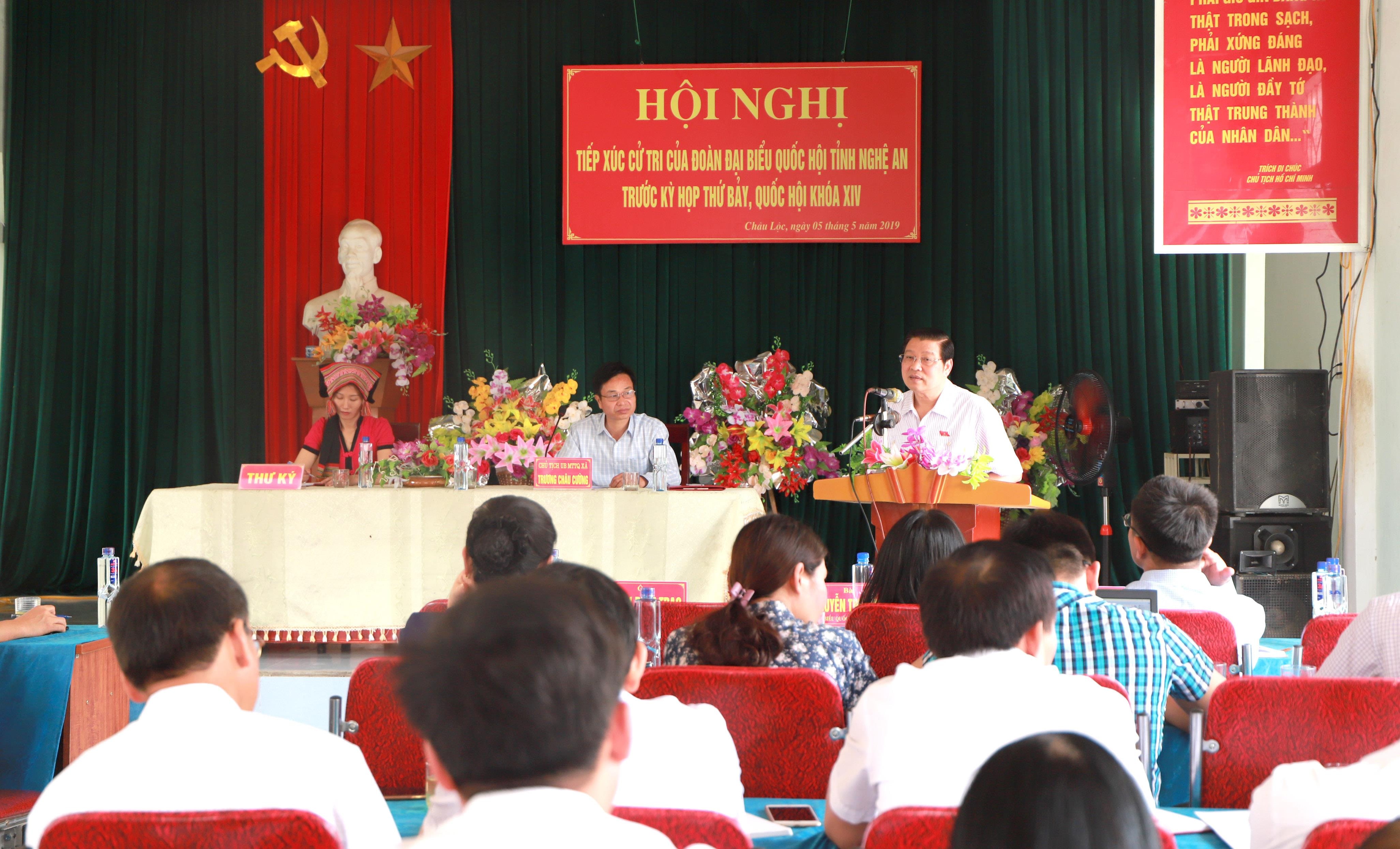Pho Chu tich Hoi Nong dan, Pho cong an xa o Nghe An xin nghi viec vi cho rang phu cap thap-hinh-anh-1