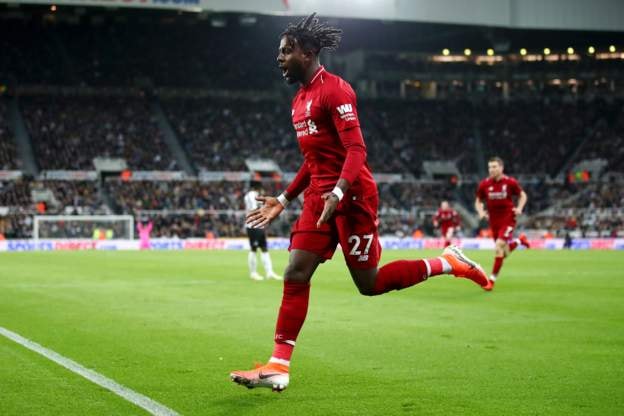 Origi đem về bàn thắng quý như vàng giúp Liverpool thắp lên hi vọng vào cuộc đua chức vô địch với Man City. nguồn: Reuters