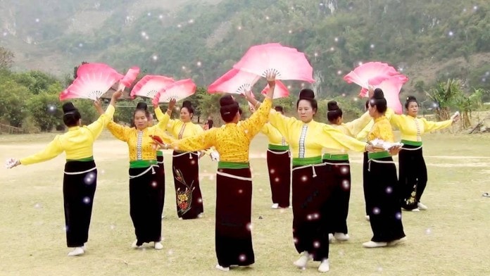 Nghệ thuật xòe Thái ở Mường Lay (Điện Biên). Ảnh: P.V