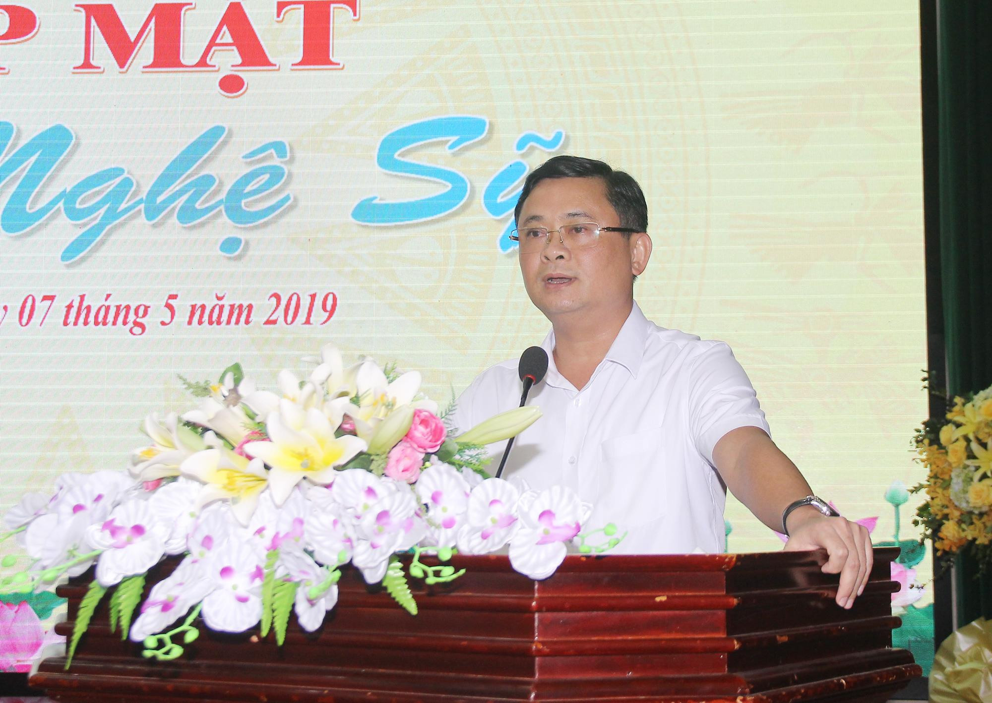 Chủ tịch UBND tỉnh Thái Thanh Quý kết luận tại cuộc họp. Ảnh: Mai Hoa