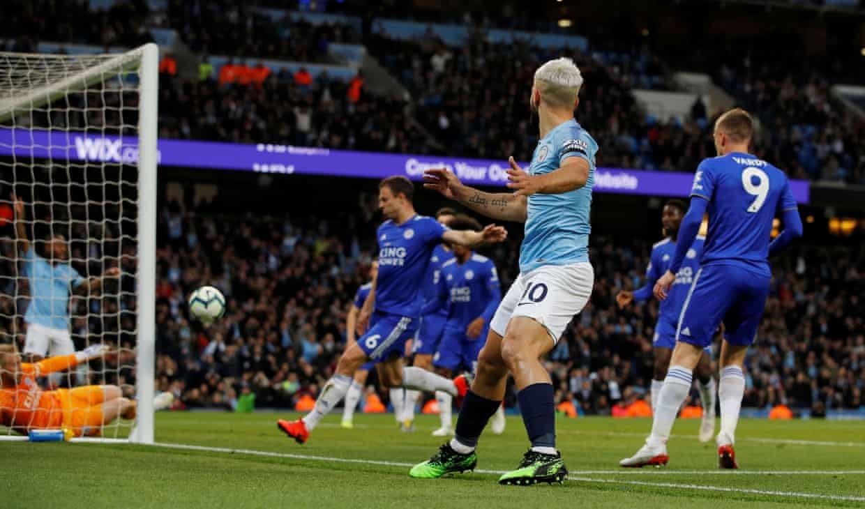 Aguero không phải hối tiếc vì pha bỏ lỡ cơ hội nghi bàn khi Man City đã có 3 điểm.