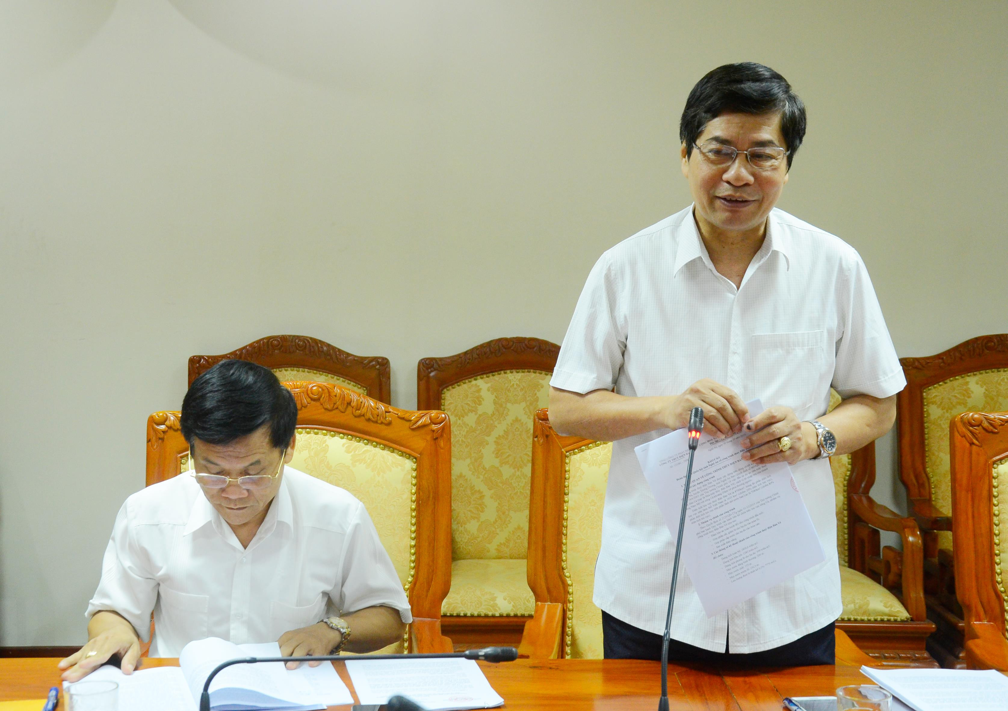 Phó Giám đốc Sở Công Thương Nguyễn Huy Cương phát biểu tại cuộc làm việc. Ảnh: Thanh Lê