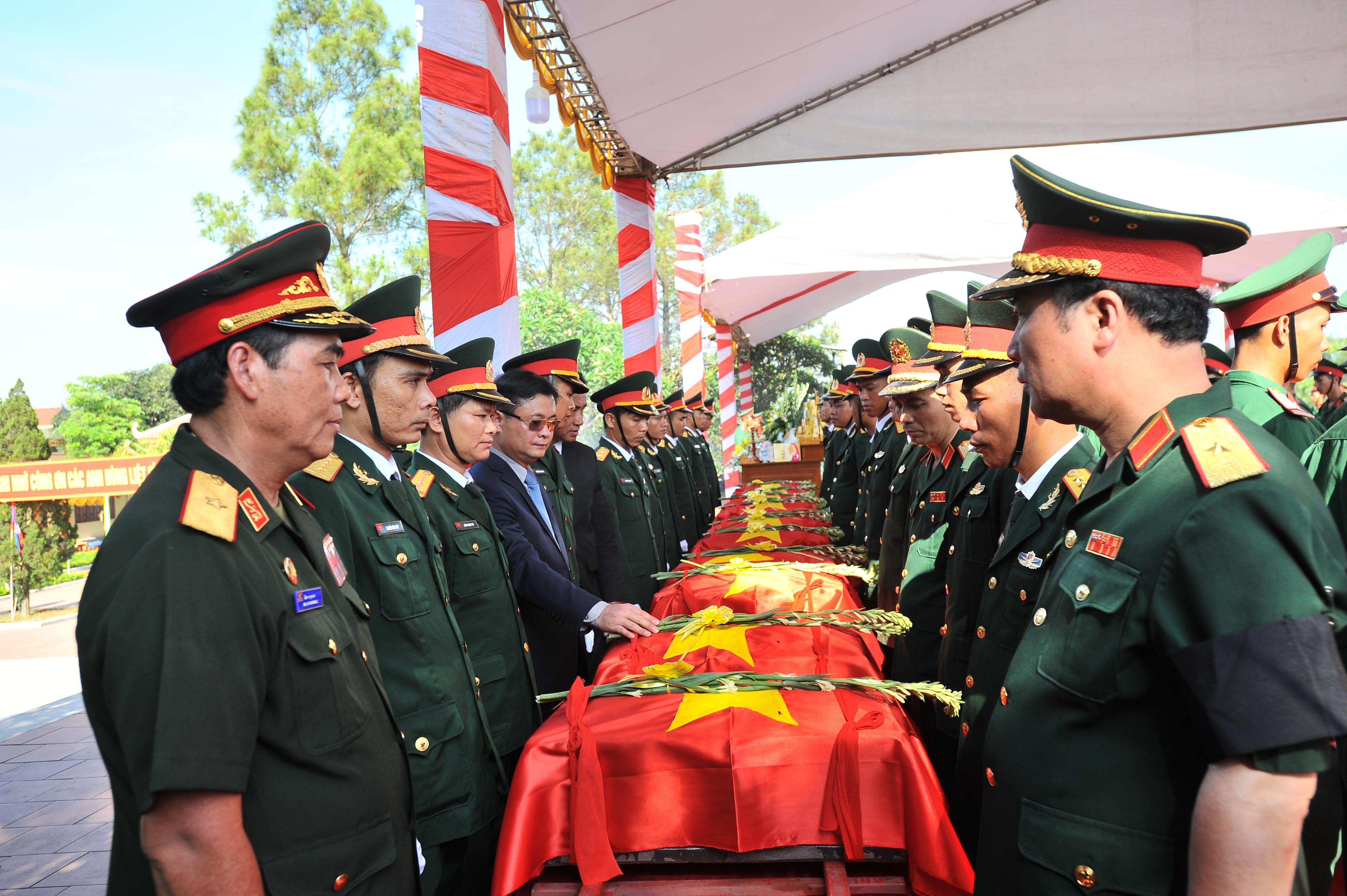 Mùa khô 2018-2019, 98 hài cốt liệt sĩ được tìm thấy. Trong đó có 01 hài cốt xác định được tên. Ảnh: Thành Cường