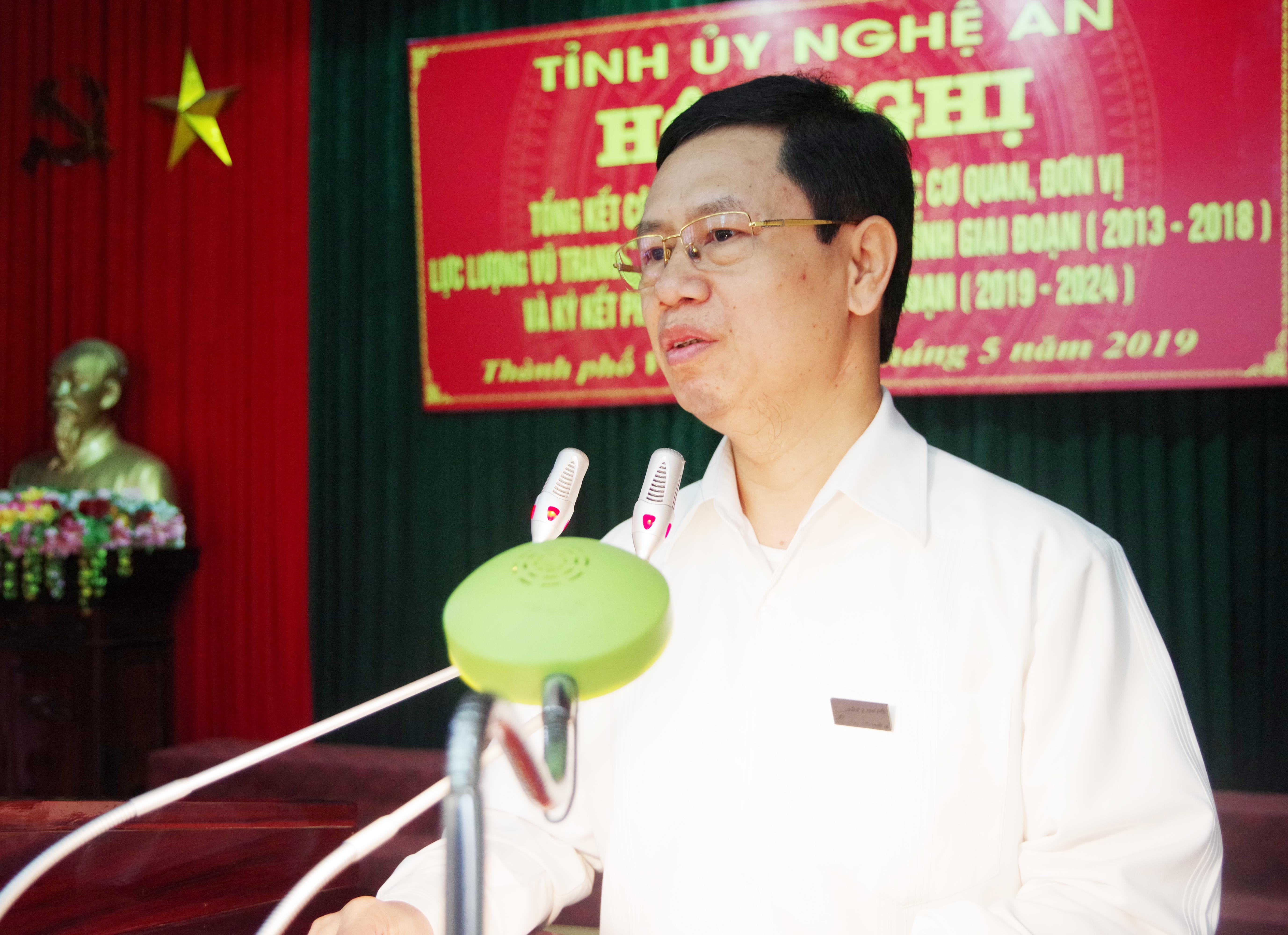 Phó Bí thư Thường trực Nguyễn Xuân Sơn phát biểu tại hội nghị. Ảnh: Thanh Lê