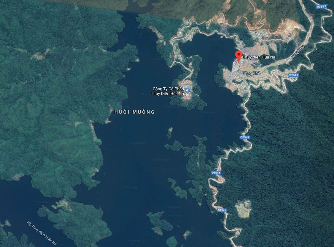 Hồ thủy điện Hủa Na, khu vực xảy ra cá lồng chết hàng loạt. Ảnh: Google maps