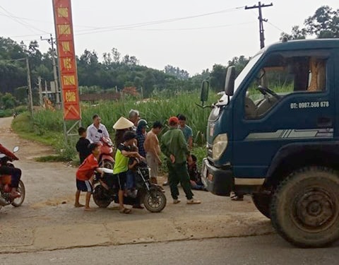 Hiện trưởng vụ tai nạn. Ảnh: Nguyễn Trần