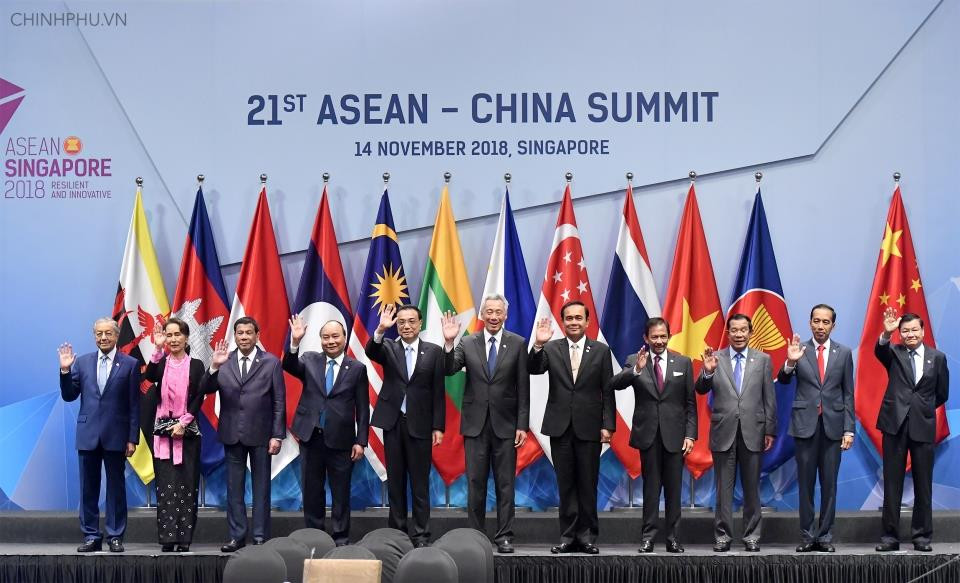  Các nhà lãnh đạo ASEAN và Trung Quốc tham dự Hội nghị Cấp cao ASEAN – Trung Quốc lần thứ 21. (Ảnh VGPQuang Hiếu).