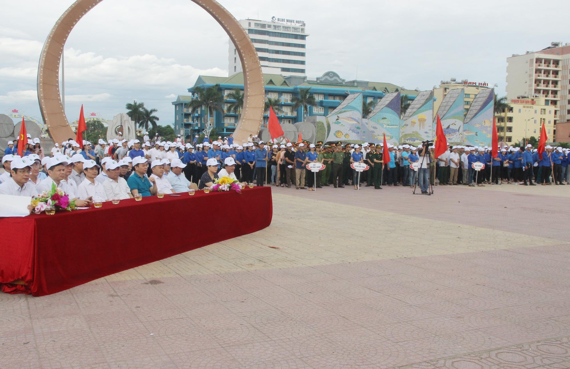 Quang cảnh lễ phát động Tháng vì môi trường năm 2019. Ảnh: Minh Chi