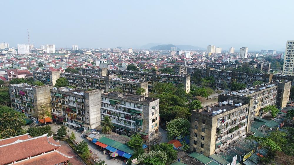 Khu B chung cư Quang Trung sắp bị dỡ bỏ để xây dựng mới. Ảnh: Châu Lan