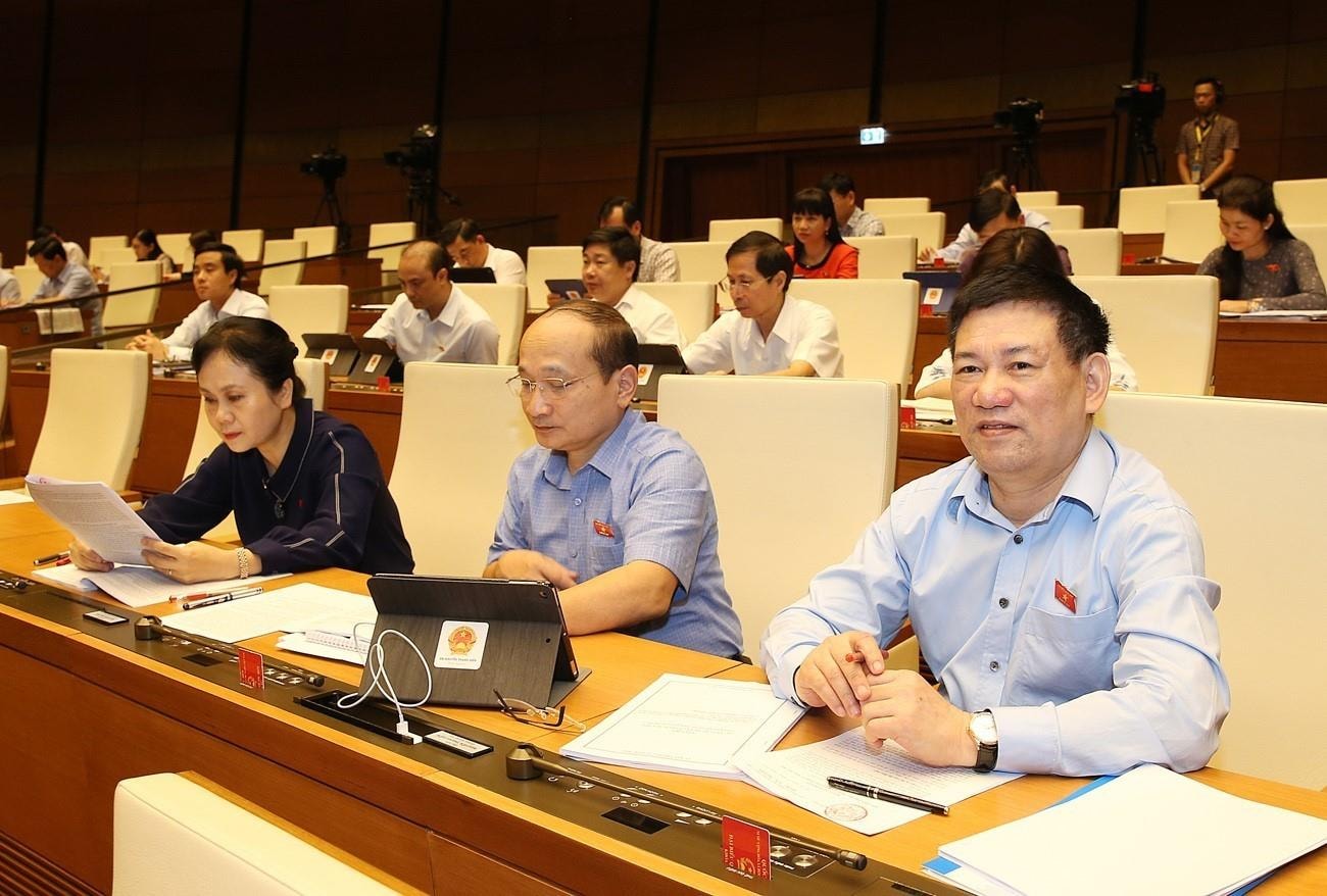 Các đại biểu Nghệ An tham gia kỳ họp thứ 7, Quốc hội khóa XIV. Ảnh: TTXVN