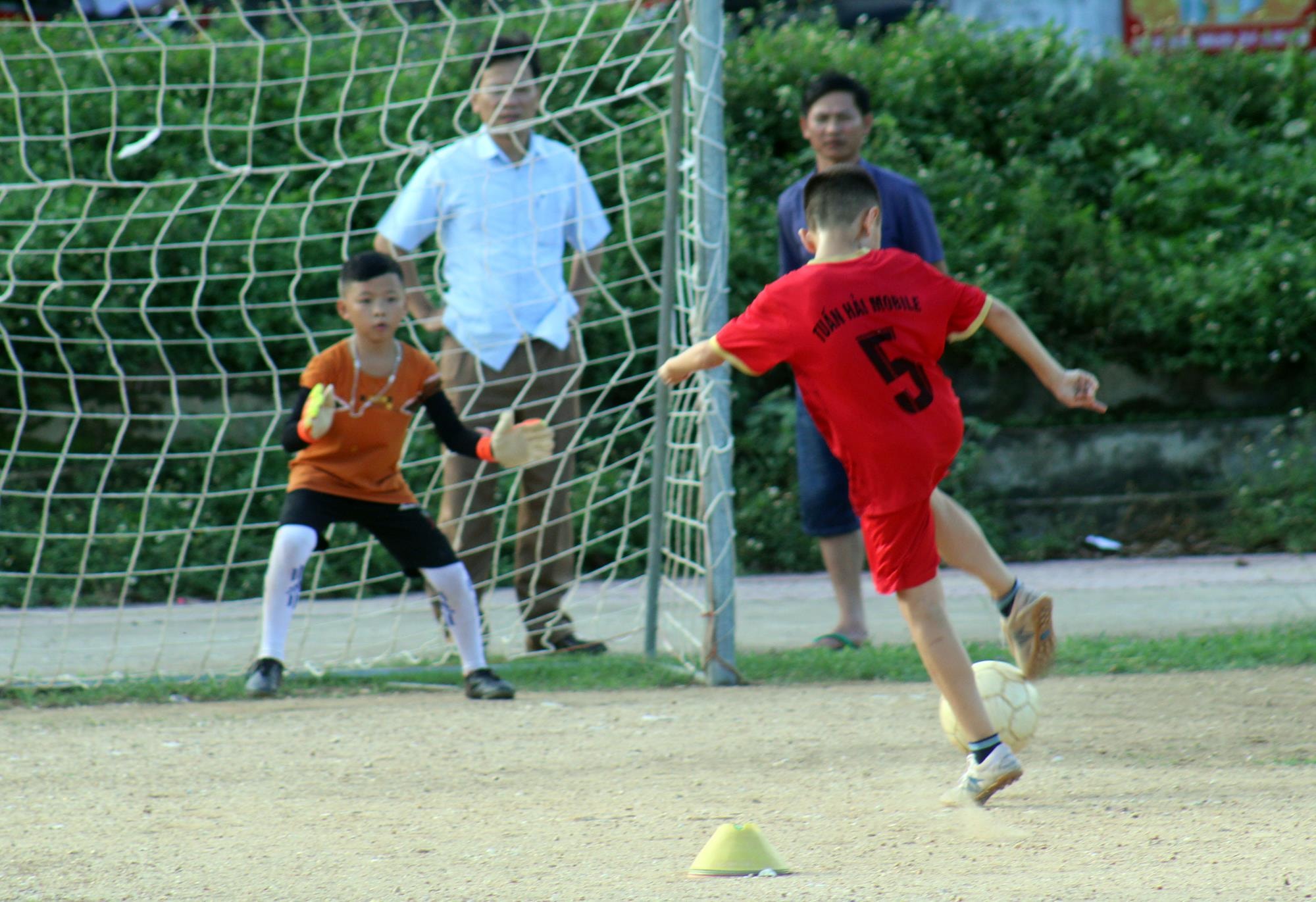 Nhi dong Quy Chau: Nguyen chay het minh, dat muc tieu vao tu ket-hinh-anh-5