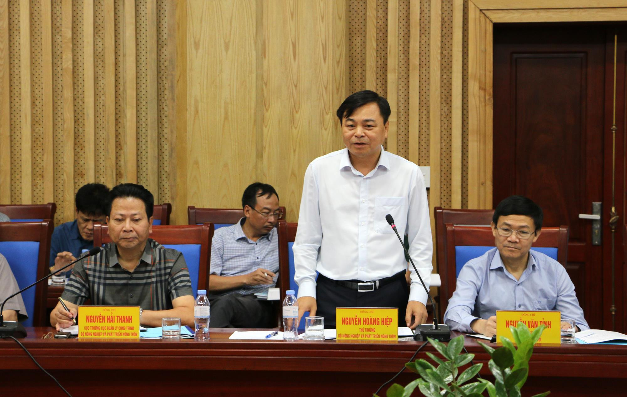 Thứ trưởng Bộ Nông nghiệp & PTNT Nguyễn Hoàng Hiệp phát biểu kết luận buổi làm việc. Ảnh: Nguyễn Hải 