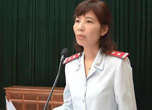 Bà Nguyễn Thị Kim Anh - trưởng đoàn thanh tra Bộ Xây dựng - tiếp tục bị tạm giữ . Ảnh tư liệu