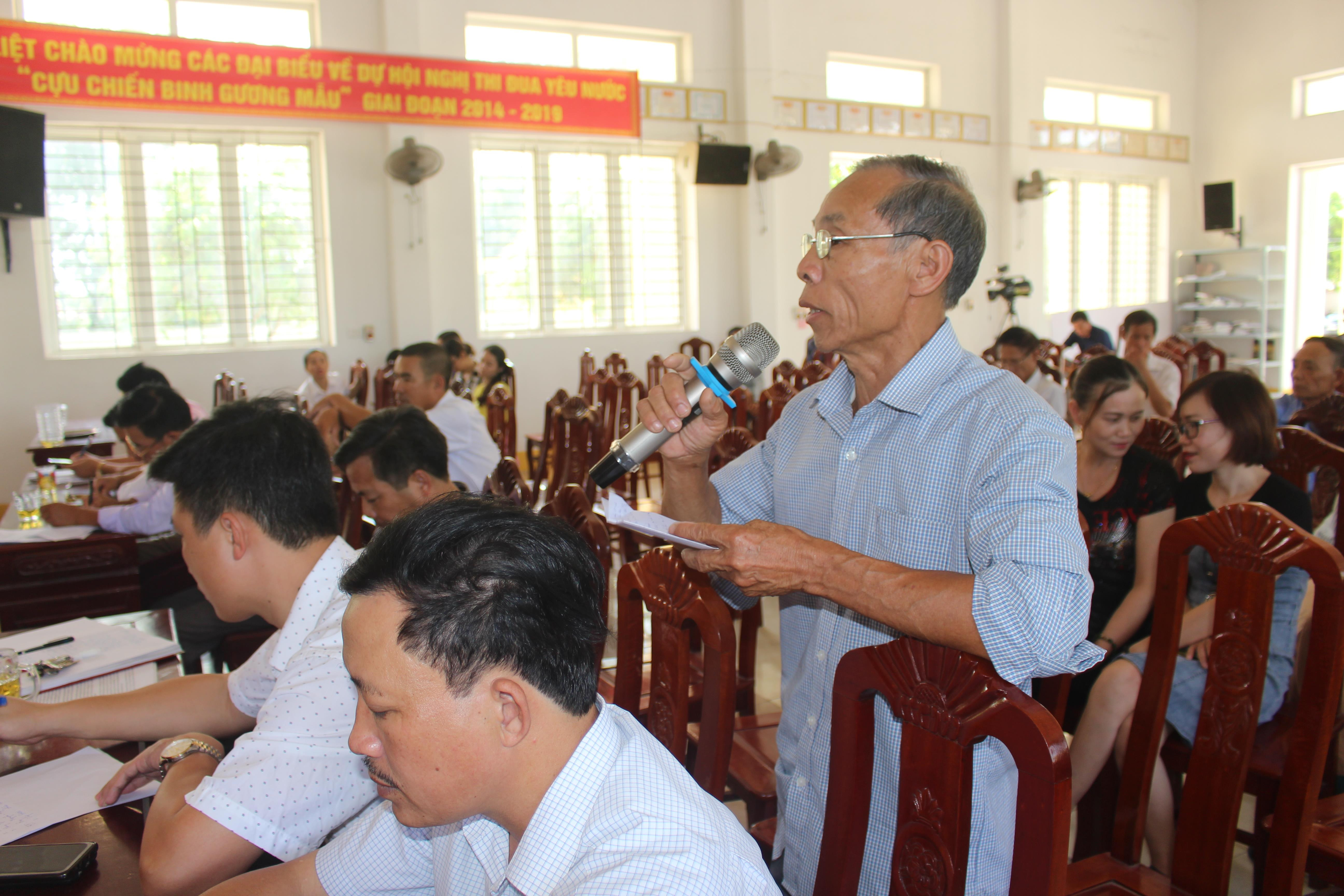 Cử tri xã Nghi Phong kiến nghị tới HĐND tỉnh 