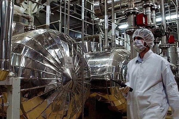 iran nang muc lam giau uranium len 20% hinh 1