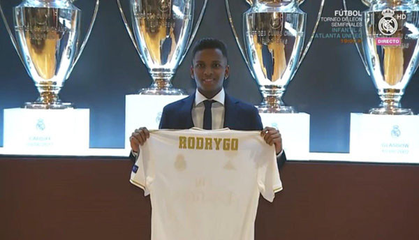 Tân binh Rodrygo Goes bày tỏ niềm vui và hạnh phúc khi được khoác áo Real Madrid.