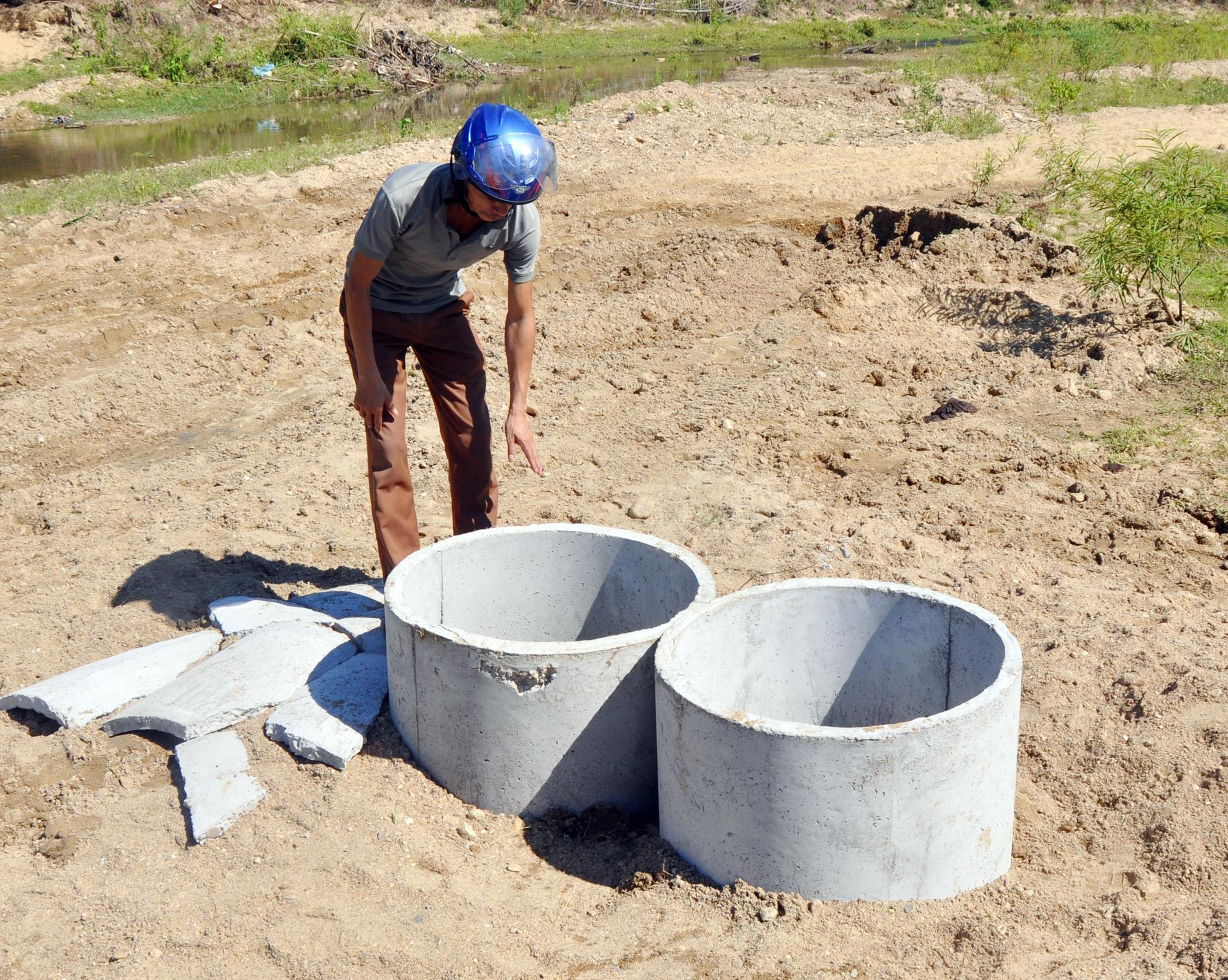 Xã Thạch Ngàn được huyện hỗ trợ đào 10 giếng nước ven khe suối