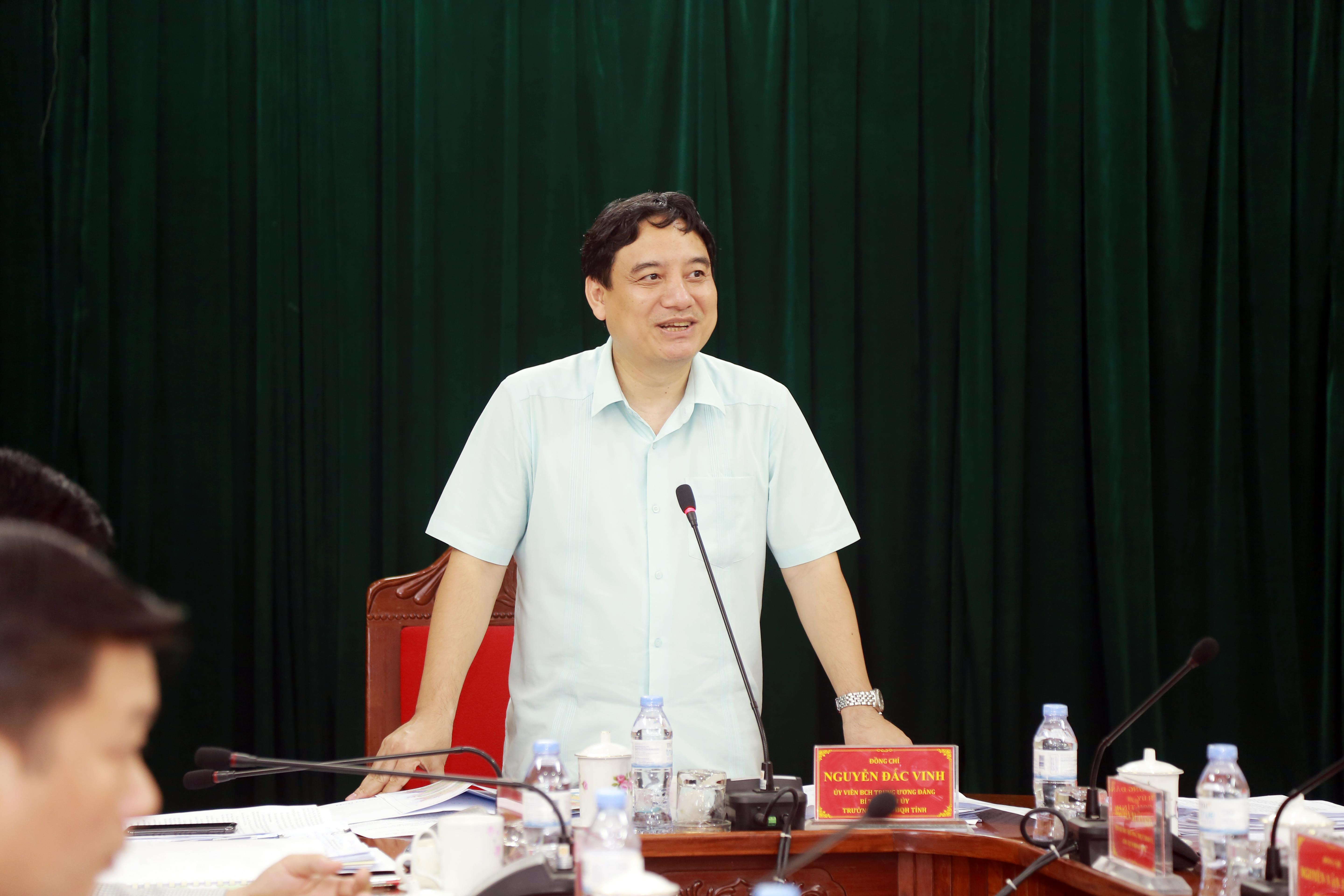 Bí thư Tỉnh ủy Nguyễn Đắc Vinh kết luận phiên làm việc. Ảnh: Đào Tuấn