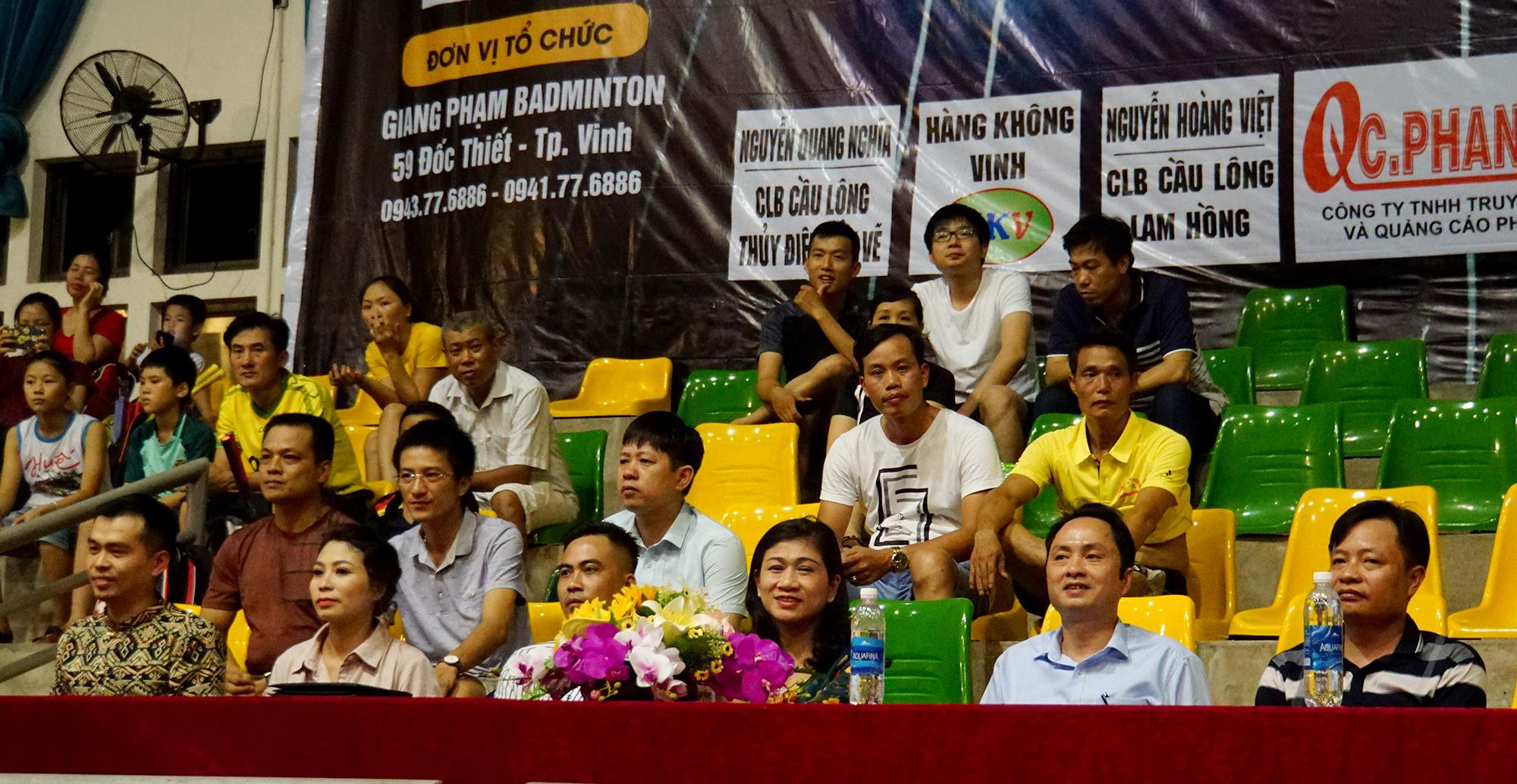 Tham dự lễ khai mạc có lãnh đạo sở Văn Hóa Và Thể Thao Nghệ An, lãnh đạo thị xã Cửa Lò cùng đại diện ban tổ chức và các nhà tài trợ
