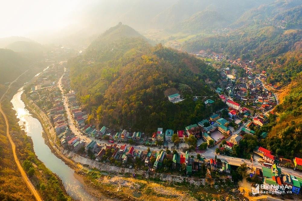Thị trấn Mường Xén, Kỳ Sơn. Ảnh tư liệu Sách Nguyễn