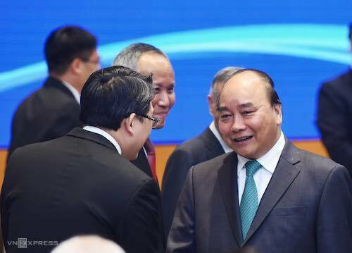 Thủ tướng Nguyễn Xuân Phúc vừa trở về từ Hội nghị G20 để chứng kiến lễ ký Hiệp định thương mại tự do và Hiệp định Bảo hộ đầu tư giữa Việt Nam - EU chiều 30/6. Ảnh: Giang Huy