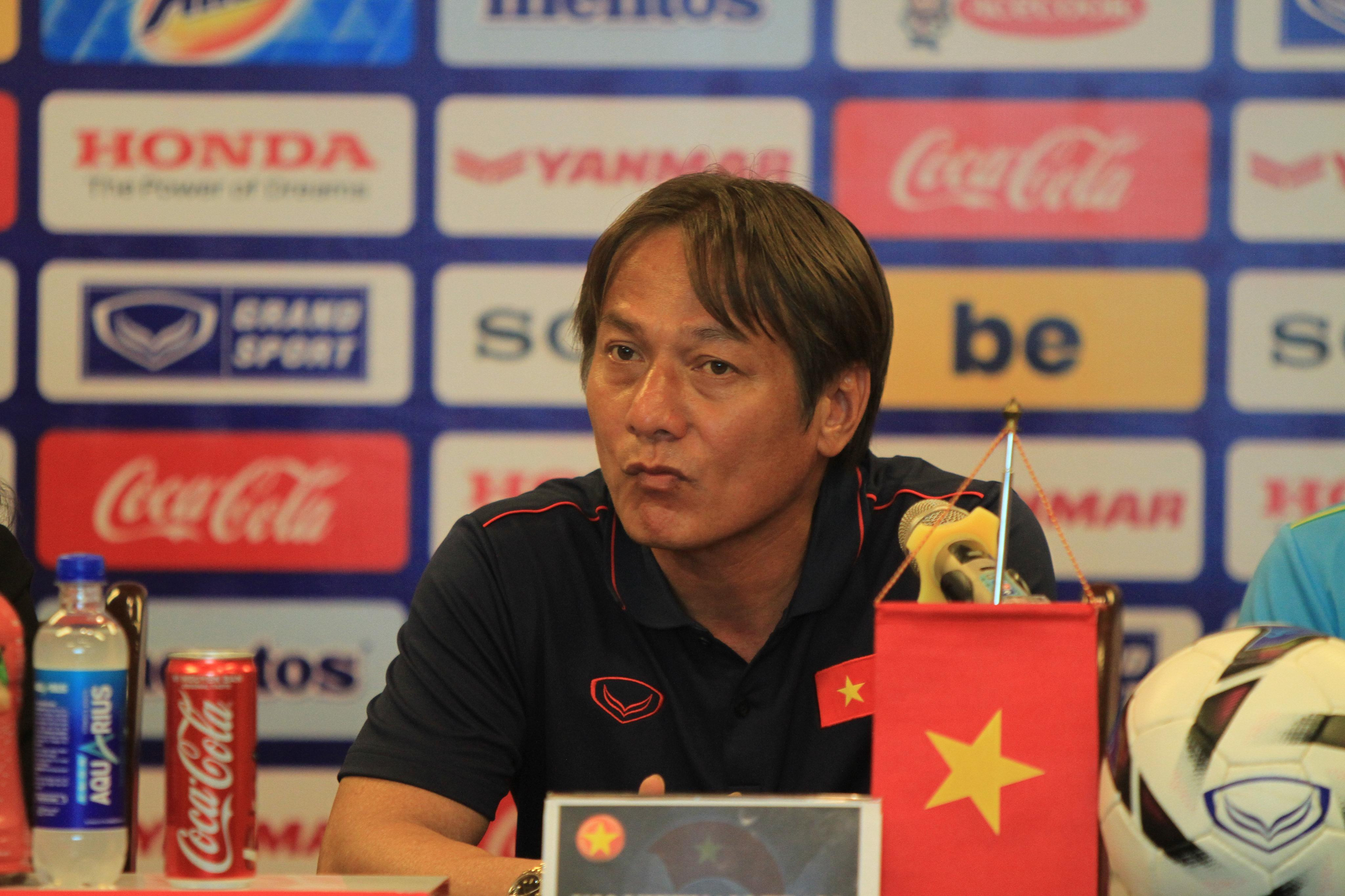 ông Nguyễn Văn Đàn, trợ lý huấn luyện viên của HAGL.