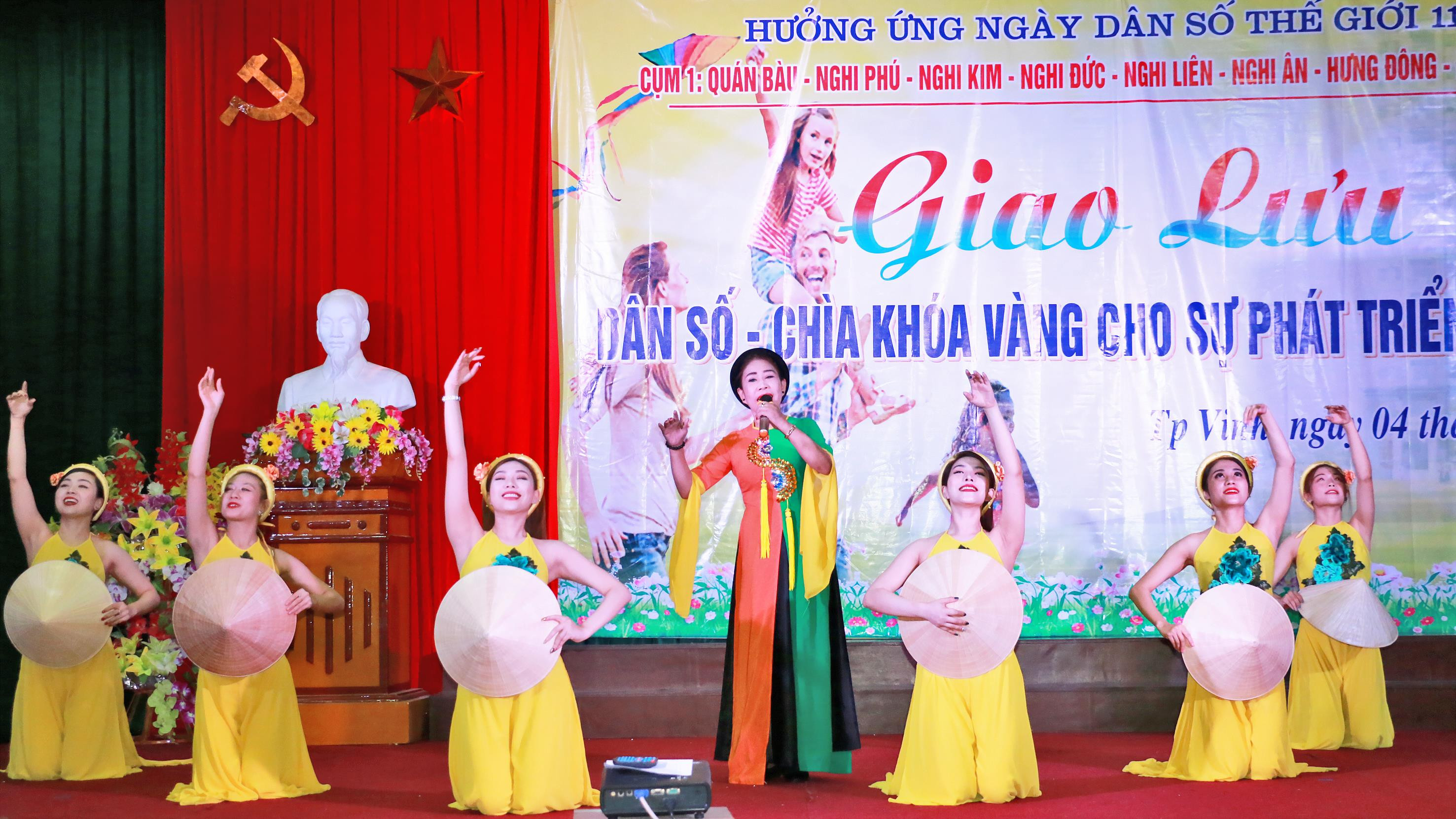 Thành phố Vinh giao lưu nhân Kỷ niệm  Ngày dân số thế giới năm 2019. Ảnh: Mỹ Hà