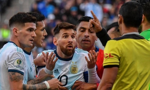 Messi có thể bị phạt nặng vì những phát ngôn của anh. Ảnh: AFP.