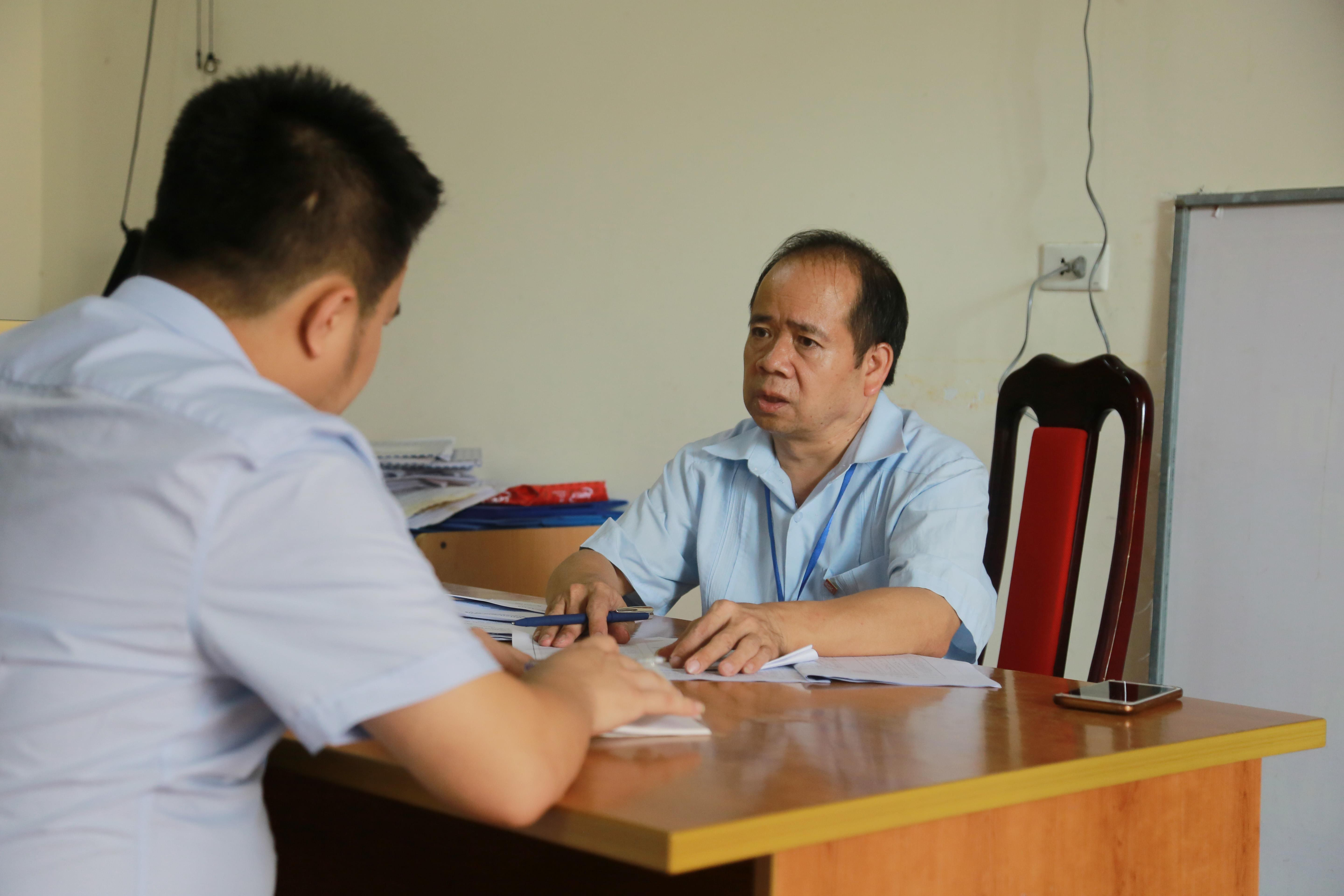 Ông Thái Giáp Vinh - Chủ tịch UBDN phường Lê Lợi cho rằng việc hình thành các khu chung cư đang gây áp lực đối với hạ tầng cơ sở (1)