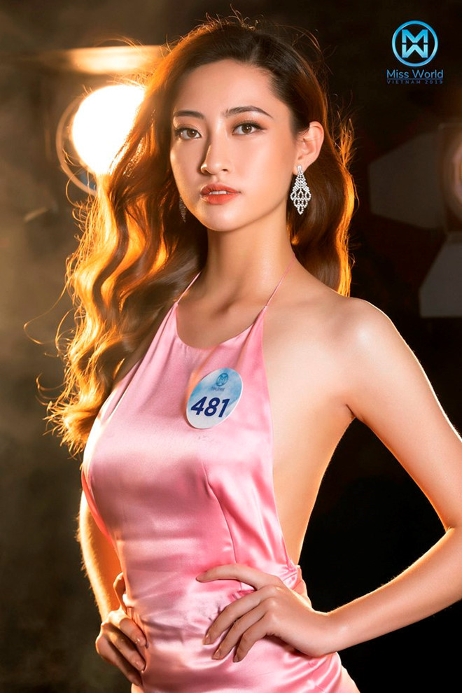 Kim Trà My sinh năm 2000, đến từ Hà Nội. Cô đang theo học tại Đại học Công Đoàn. Trà My là thí sinh có số phiếu bình chọn cao thứ hai và may mắn được đi thẳng vào vòng chung kết