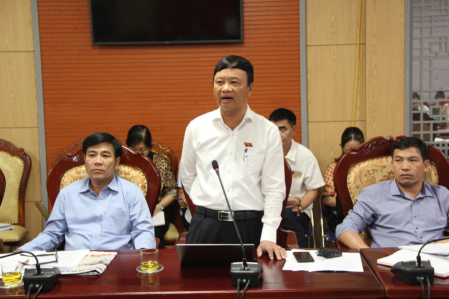 Ông Nguyễn Văn Hải phát biểu tại thảo luận tổ. Ảnh: Tiến Hùng