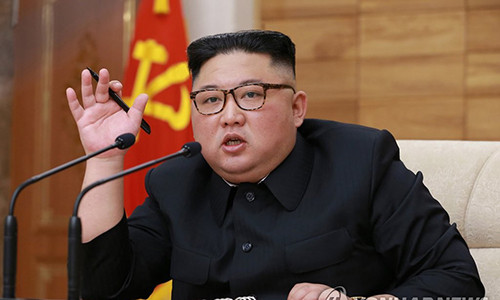 Kim Jong-un tại một phiên họp của Ủy ban Trung ương Đảng Lao động Triều Tiênngày 9/4. Ảnh: Yonhap.