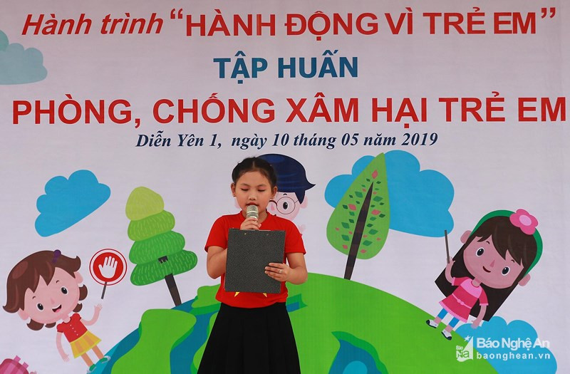 Gần 1.000 học sinh Nghệ An chia sẻ kỹ năng phòng chống xâm hại. Ảnh tư liệu
