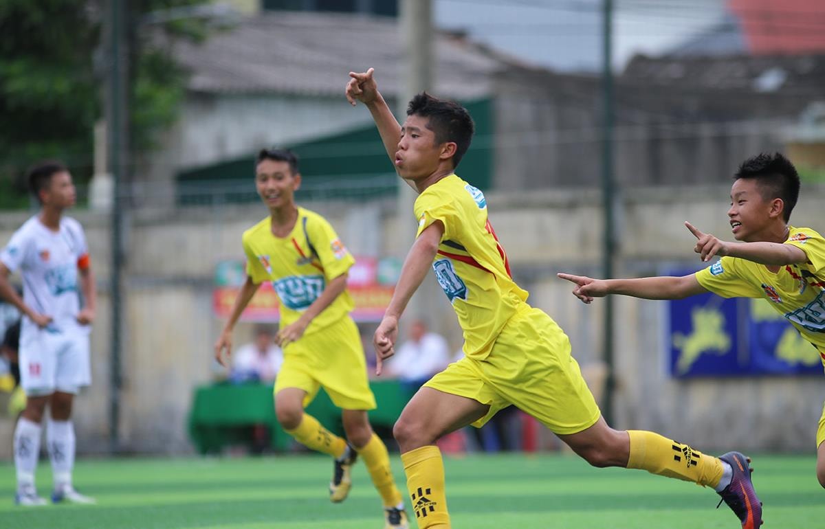 Đội U13 SLF Thành Vinh với là nòng cốt U12 SLNA. Ảnh: Xuân Thủy