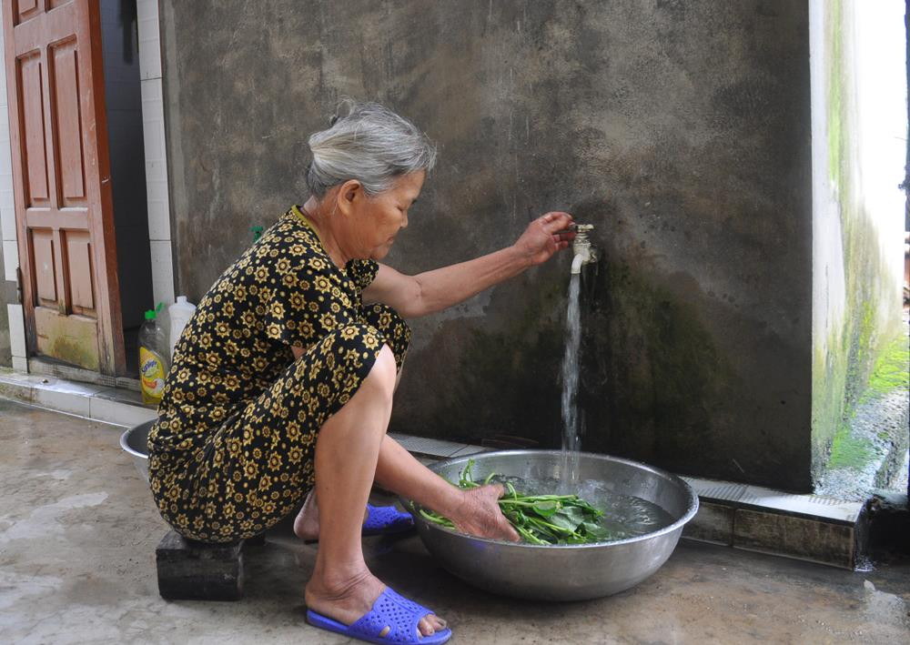 Công trình nước sinh hoạt được đầu tư từ vốn vay NHCS của gia đình anh Bùi Xuân Đại ở thôn 5, Hội Sơn (Anh Sơn). Ảnh: Thu Huyền