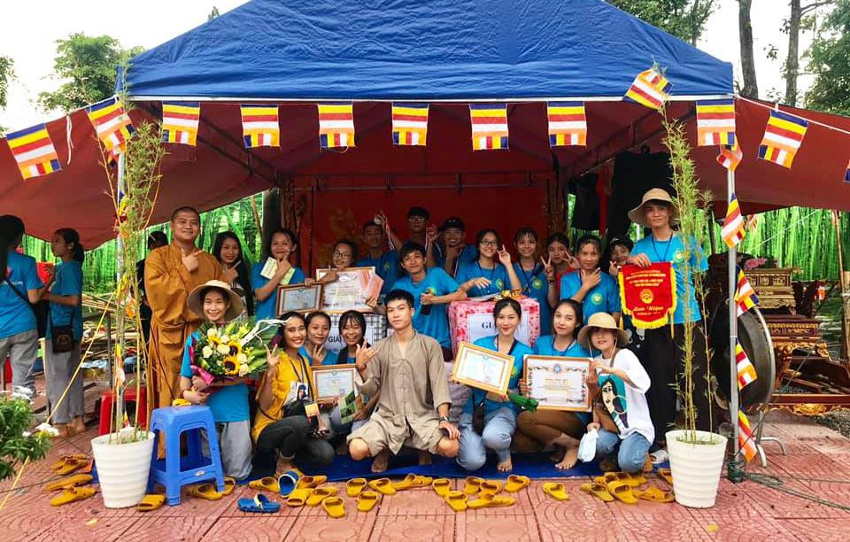 Niềm vui của thanh thiếu niên phật tử Nghệ An tại hội trại